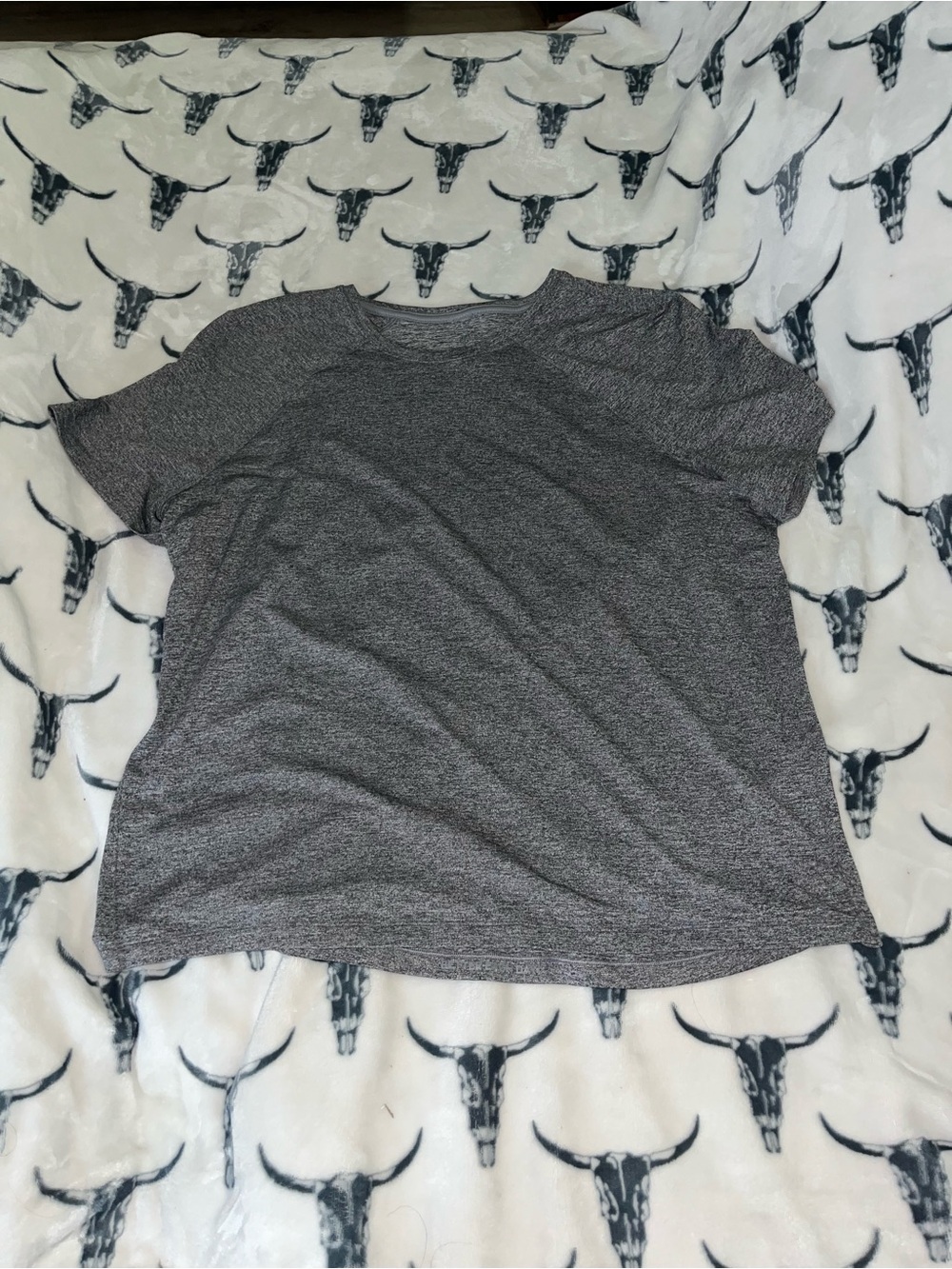 lululemon athletica Men’s Short Sleeve Heather Gray Tee